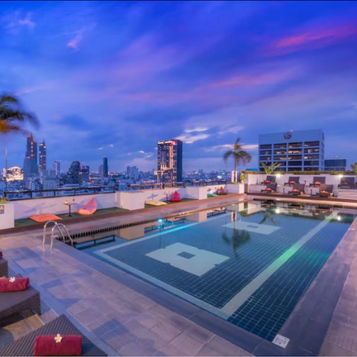 https://avexvietnam.com/wp-content/uploads/2025/07/Furama-Silom-Hotel-1.webp