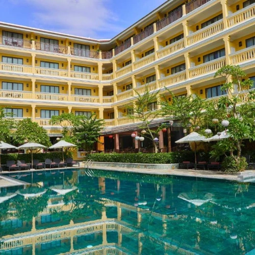 https://avexvietnam.com/wp-content/uploads/2025/07/Hoi-An-Central-Hotel.webp