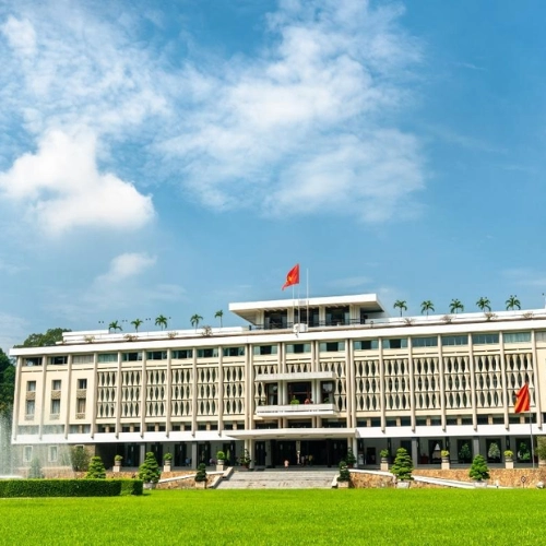 Ho Chi Minh - City tour - Flight to Da Nang - Hoi An