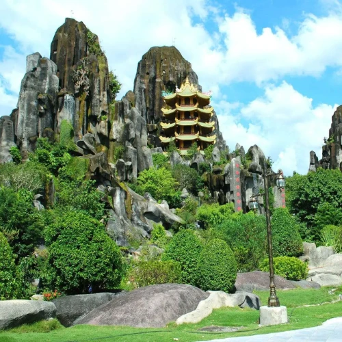 Hue - Da Nang - Marble Mountain