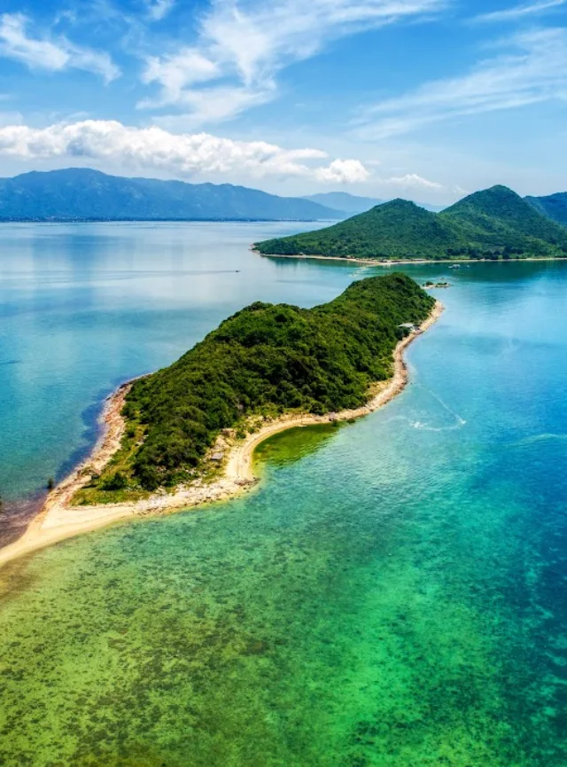 Vietnam honeymoon trip with Nha Trang beach 12 days