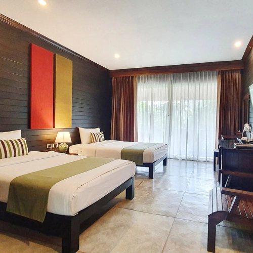 https://avexvietnam.com/wp-content/uploads/2025/10/Royal-River-Kwai-Resort-room.webp
