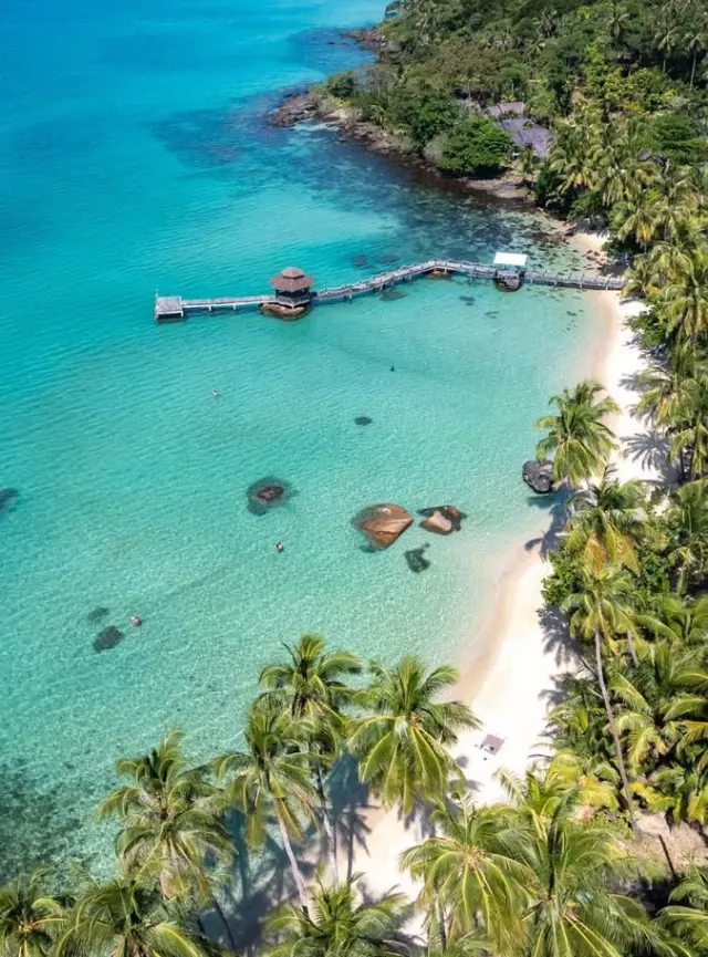 Enjoy the beauty of Cambodia beaches