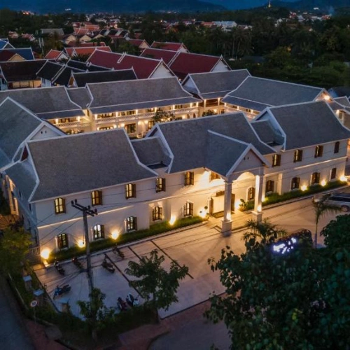 https://avexvietnam.com/wp-content/uploads/Choasis-Hotel.webp