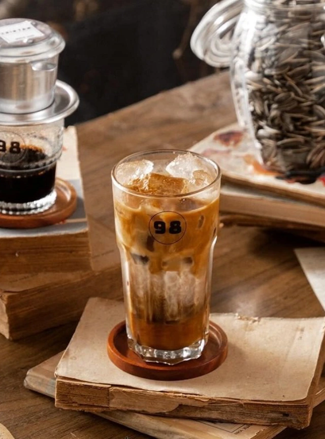 Ho Chi Minh – Coffeeholic saigon tour