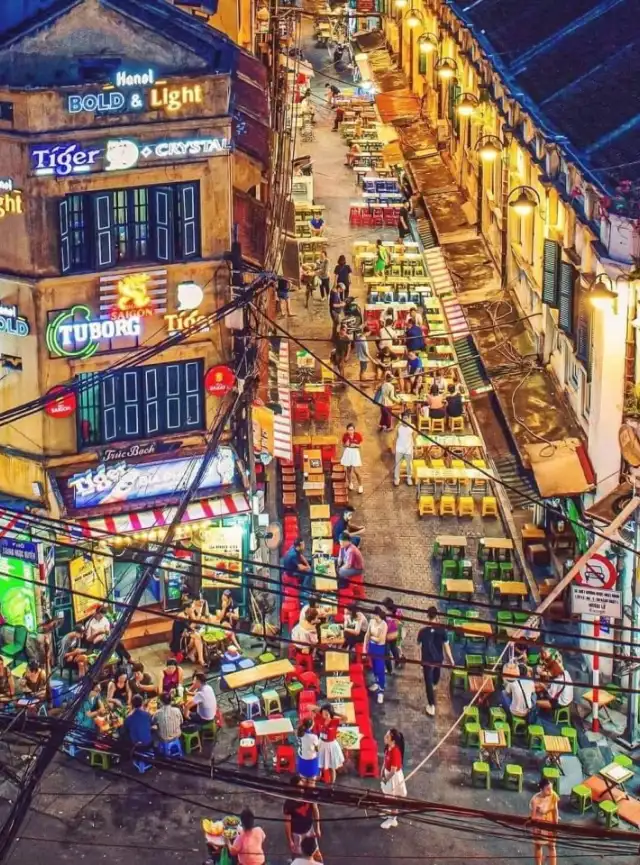 Hanoi special night out tour