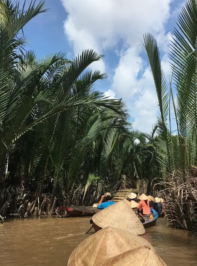 Ho Chi Minh City – Meandering along the mekong private tour