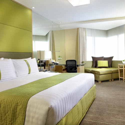https://avexvietnam.com/wp-content/uploads/Holiday-Inn-Bangkok.webp