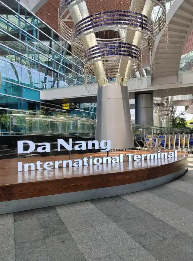 Da Nang International Airport continues to receive a 5-star rating from Skytrax