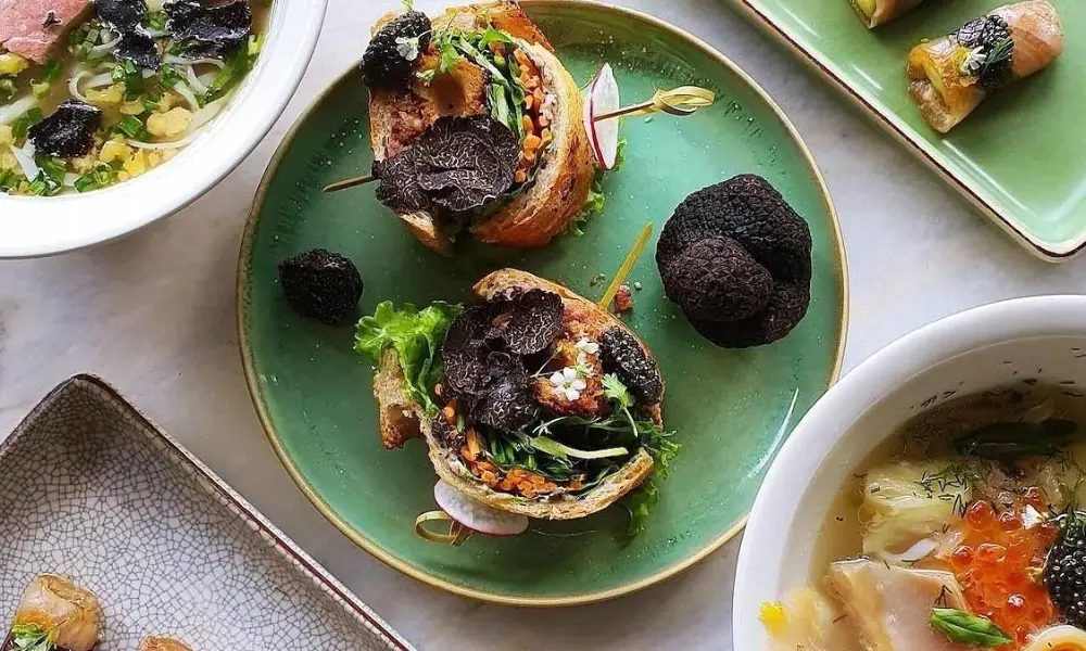 Truffle banh mi served at Ănăn Saigon